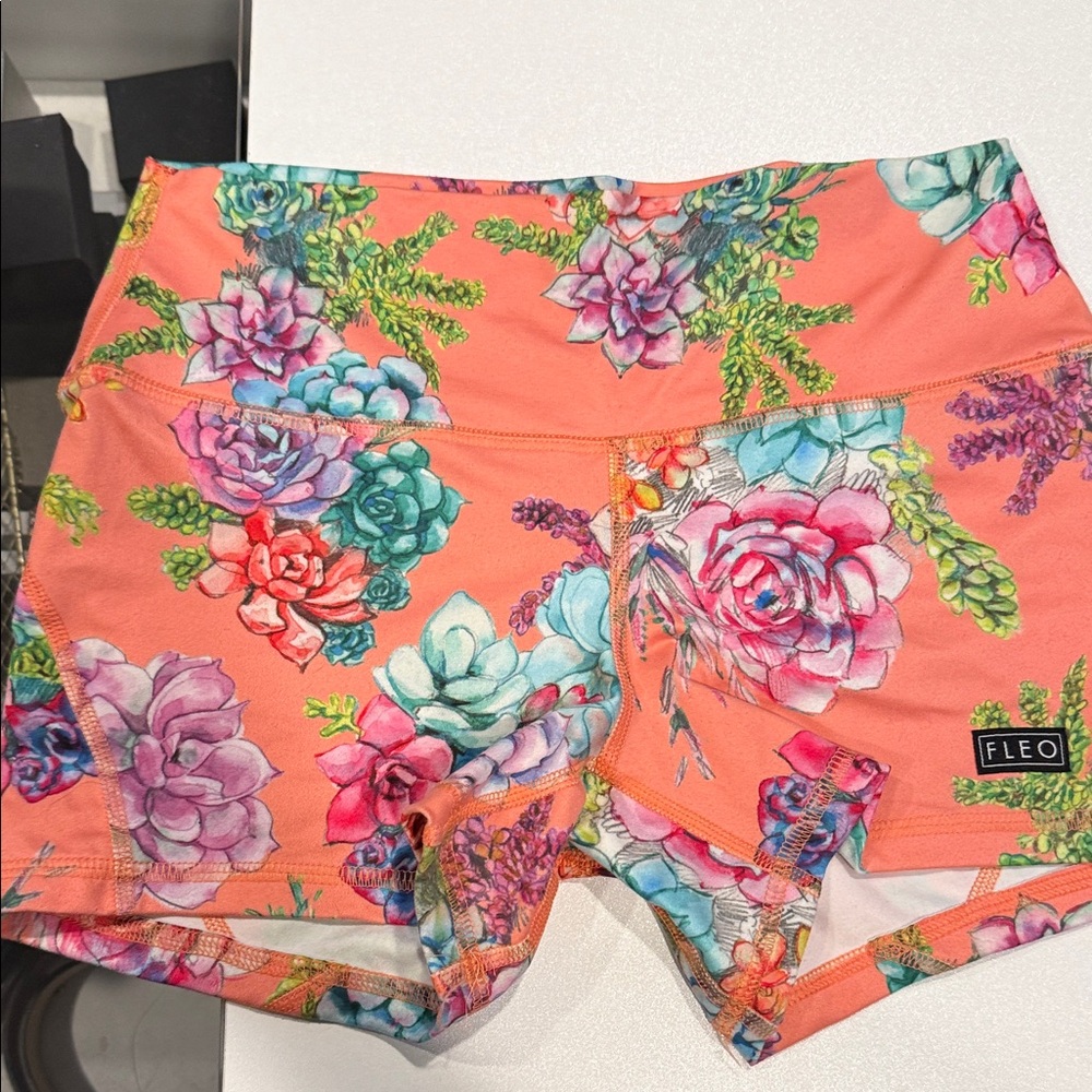 Fleo Women's Coral Floral Athletic Shorts